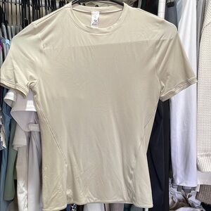 Lululemon Athletica Cream Short Sleeve Tee